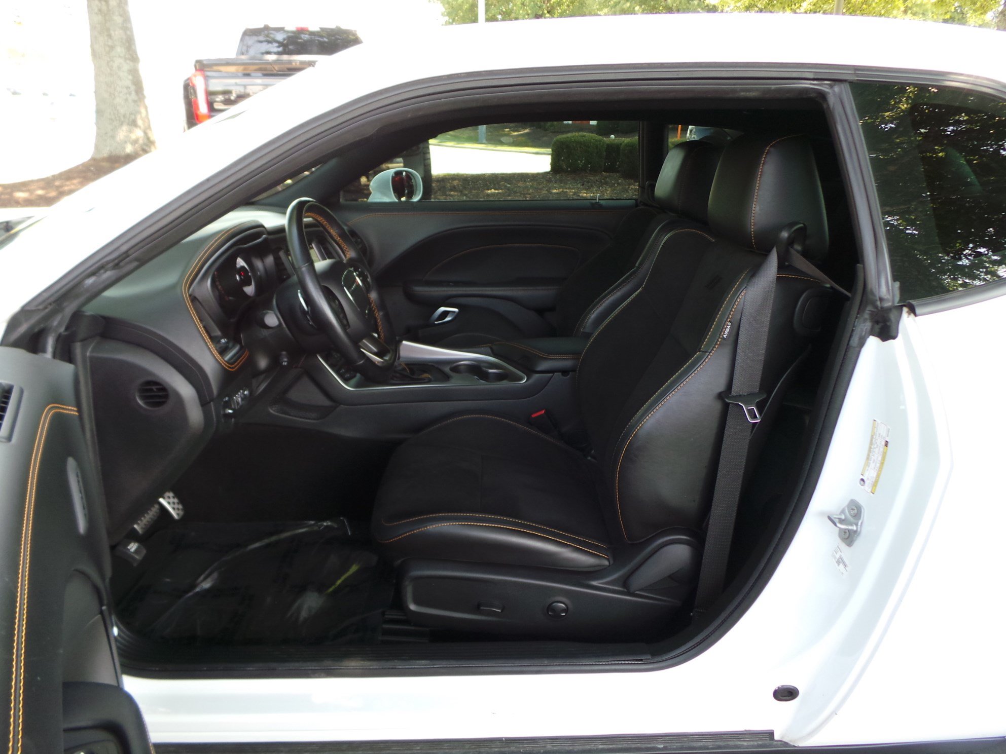 Used 2022 Dodge Challenger R/T Scat Pack RWD image 28