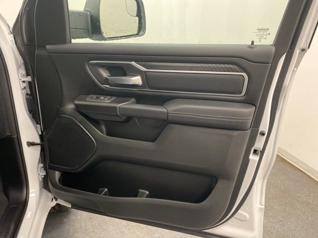 New 2026 RAM 1500 4x4 Crew Cab image 23