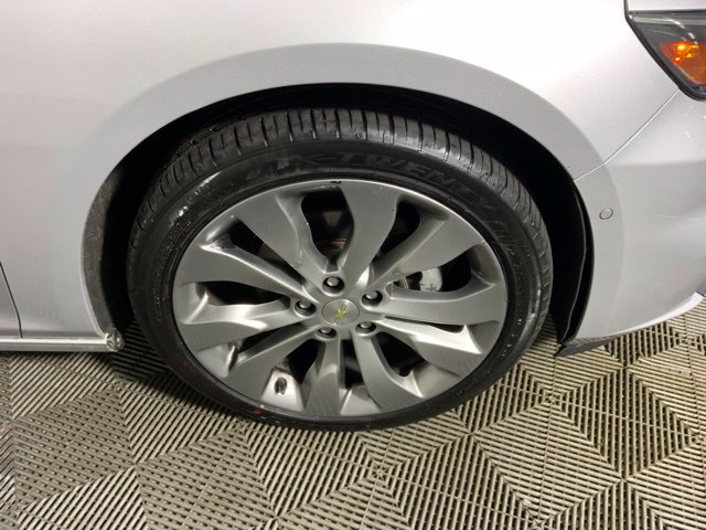 Used 2017 Chevrolet Malibu Premier w/ Premier Sun and Wheel Package FWD image 37