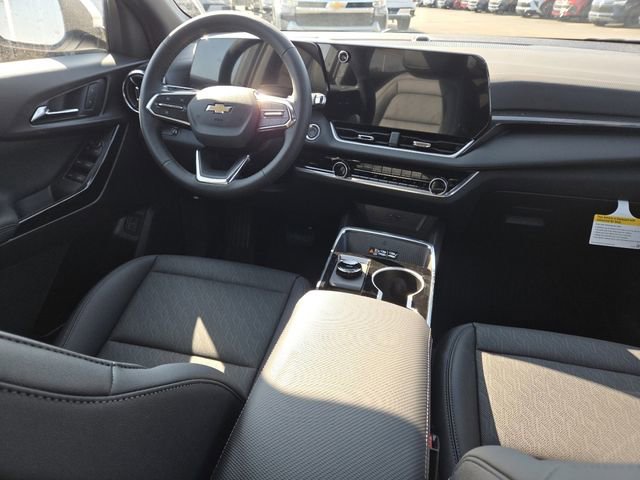 New 2026 Chevrolet Equinox LT w/ Convenience Package II FWD image 29