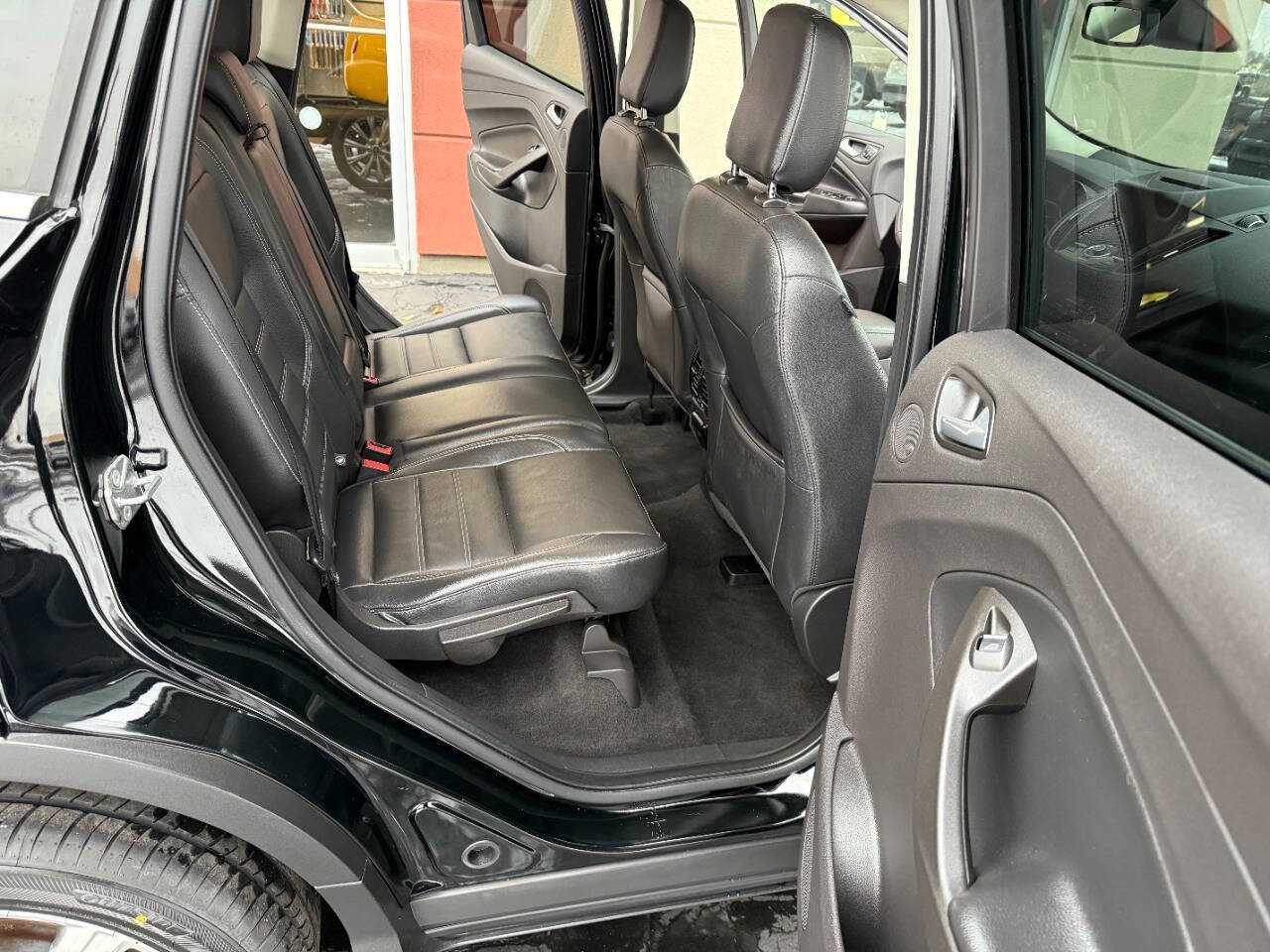 Used 2018 Ford Escape Titanium w/ Ford Safe & Smart Package image 14