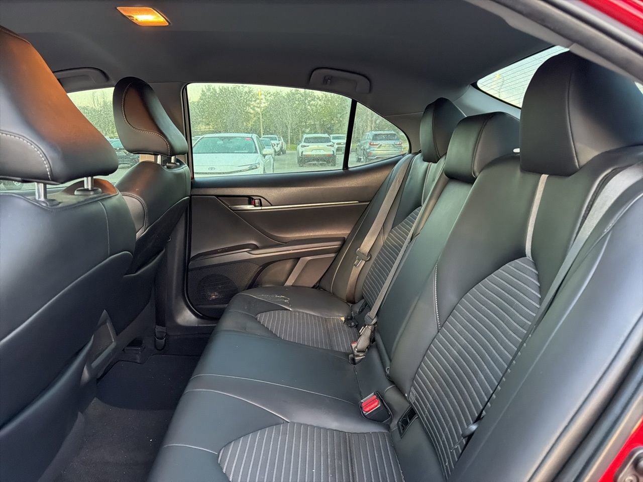 Used 2021 Toyota Camry SE image 8