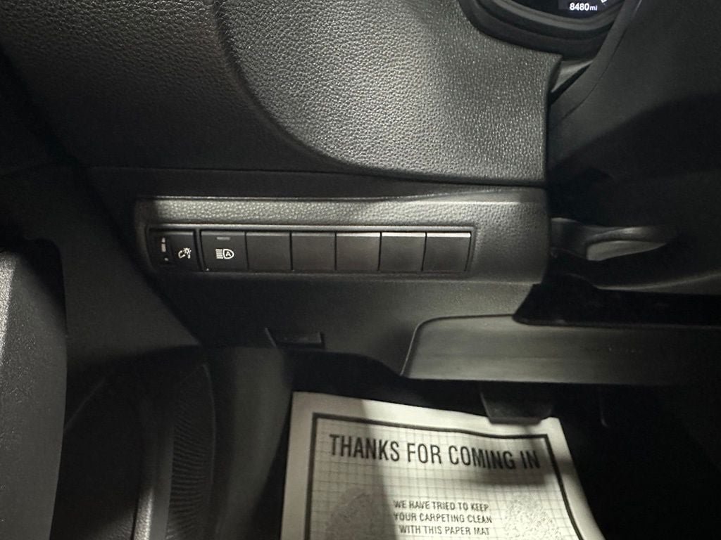 Used 2026 Toyota Corolla SE FWD image 17