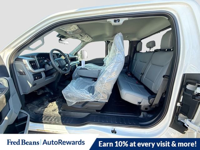 New 2026 Ford F550 4x4 Supercab Super Duty image 15