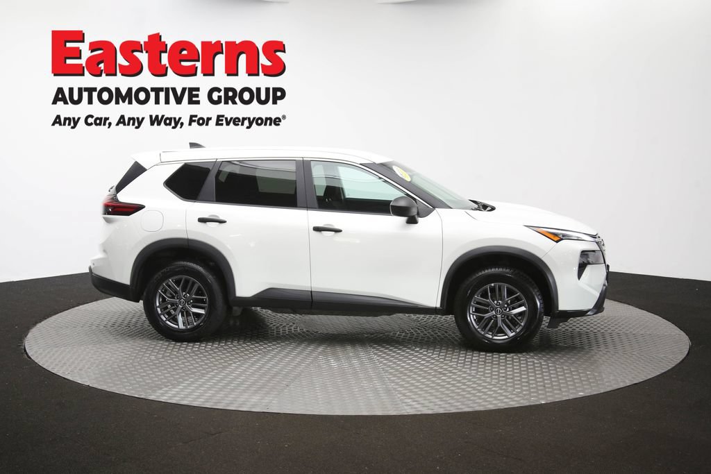 Used 2024 Nissan Rogue S AWD/4WD image 46
