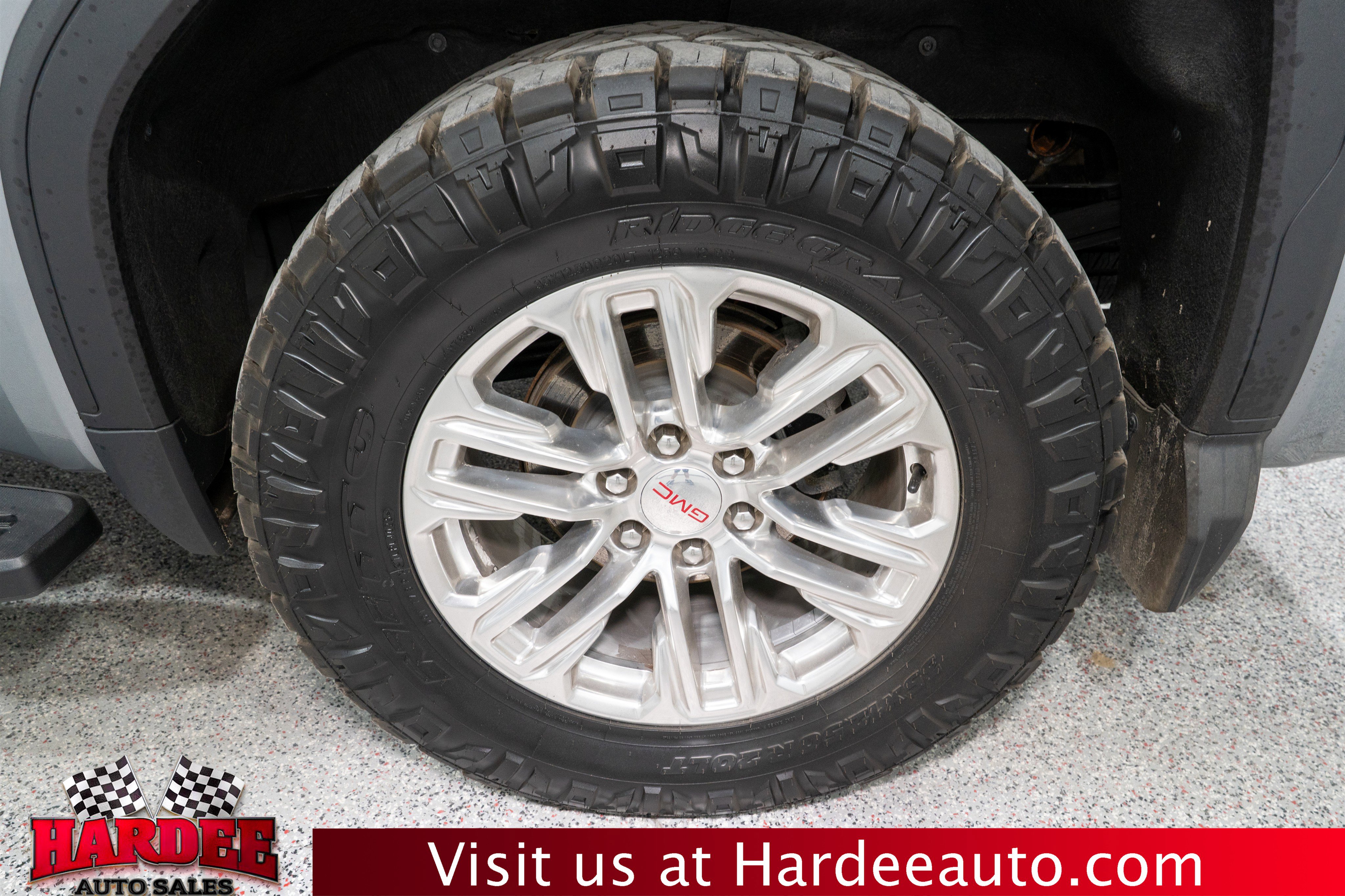 Used 2024 GMC Sierra 1500 SLE w/ Preferred Package image 10