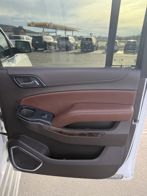 Used 2019 Chevrolet Suburban Premier image 21