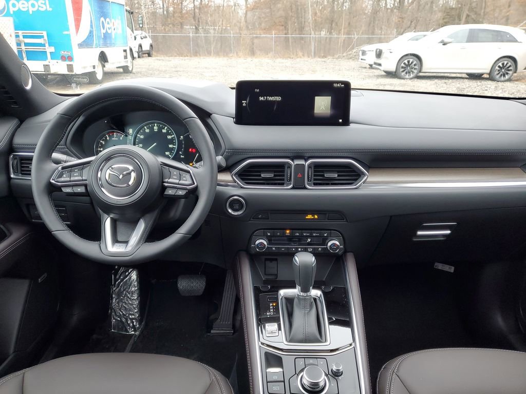 New 2025 MAZDA CX-5 Signature AWD/4WD image 15