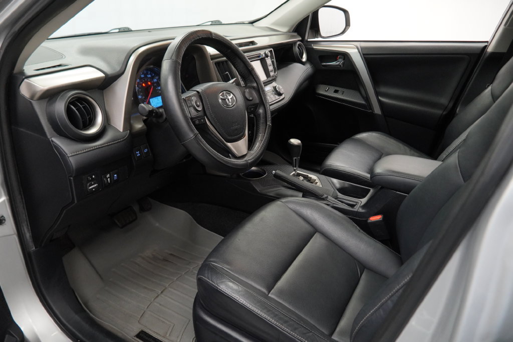 Used 2013 Toyota RAV4 Limited AWD/4WD image 20