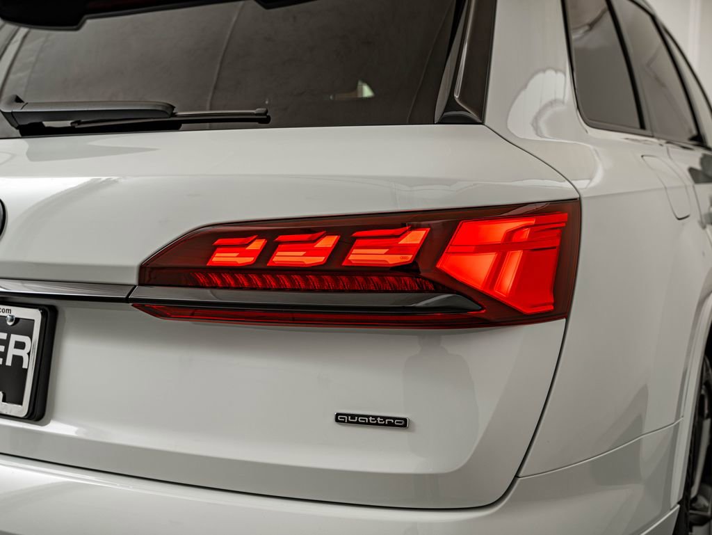 New 2026 Audi Q7 3.0T Prestige AWD/4WD image 14