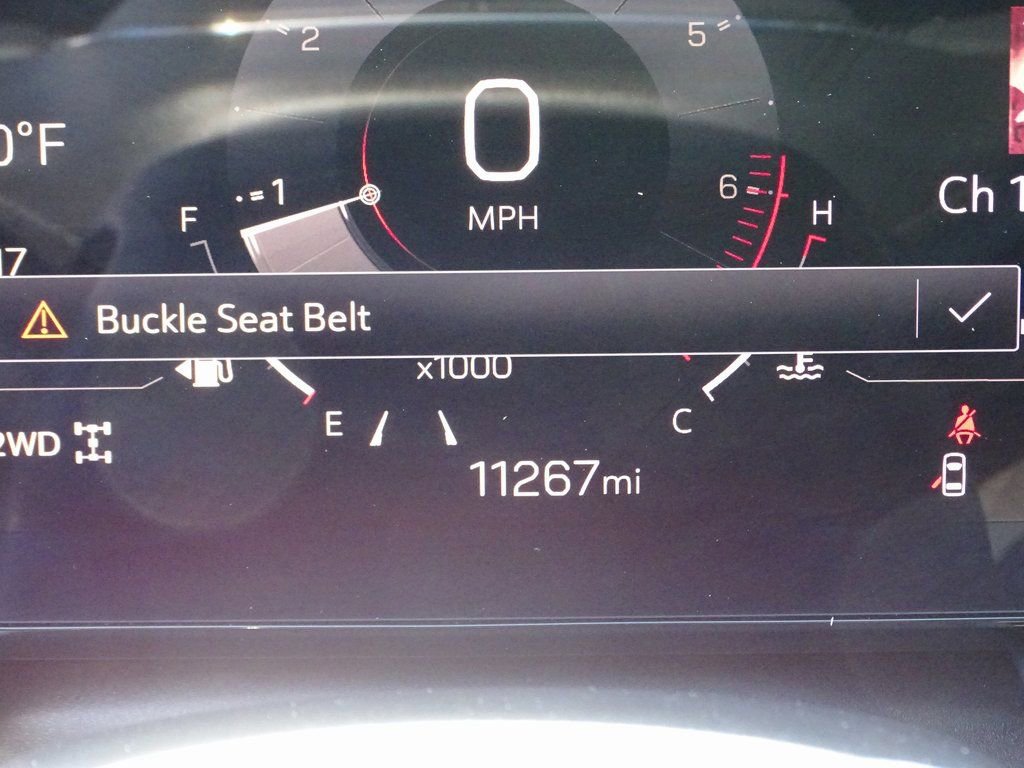 Used 2025 GMC Terrain Elevation image 24