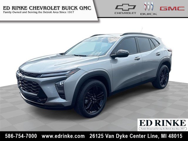 Used 2025 Chevrolet Trax ACTIV w/ Driver Confidence Package FWD image 1