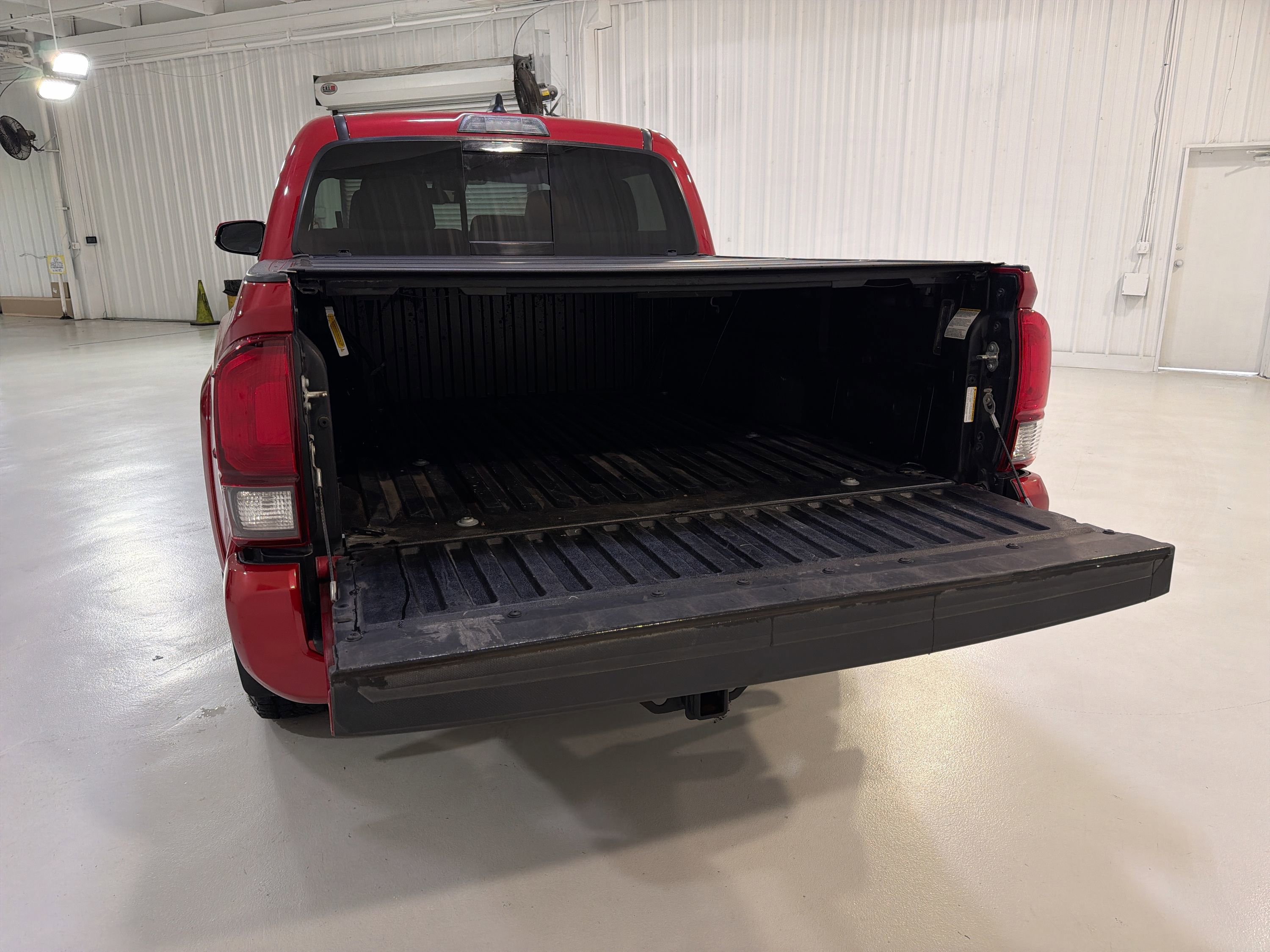 Used 2021 Toyota Tacoma SR5 w/ Technology Package AWD/4WD image 26