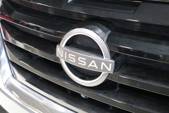 Used 2022 Nissan Pathfinder Platinum w/ Cargo Package image 12