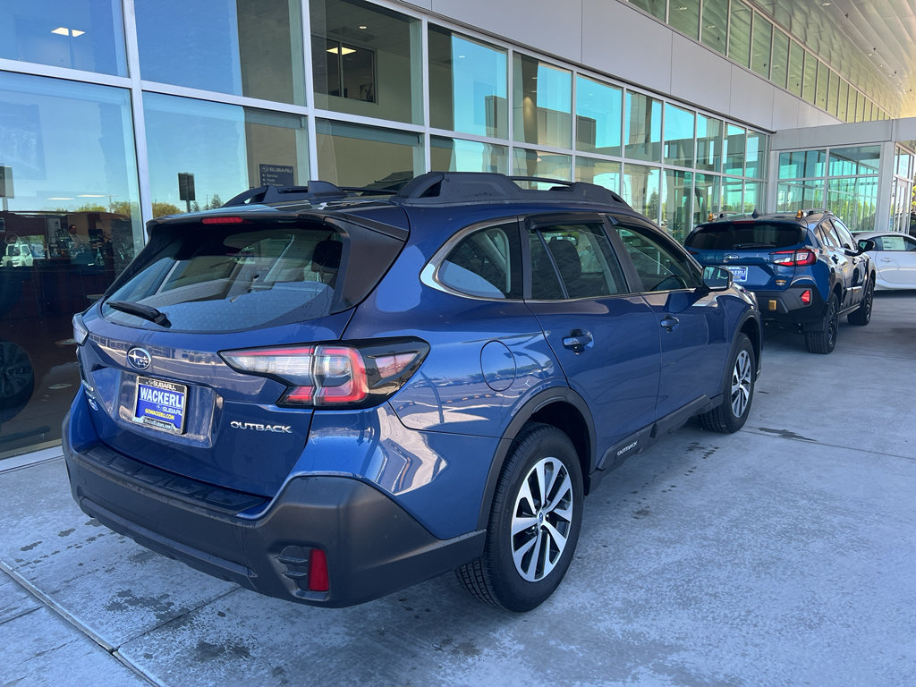 Used 2021 Subaru Outback AWD/4WD image 3