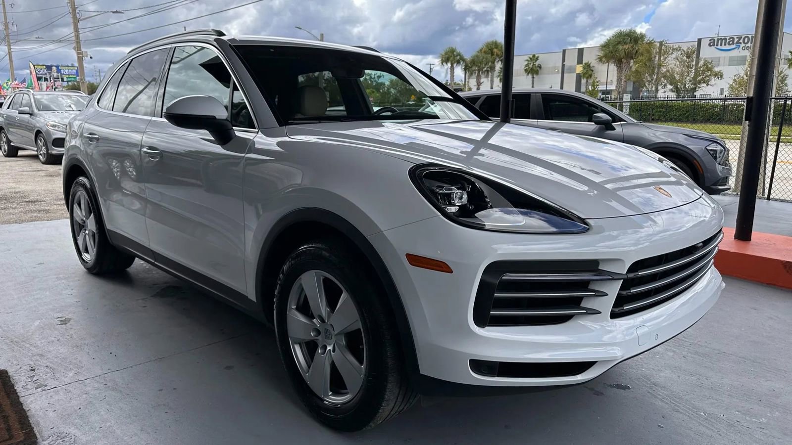 Used 2022 Porsche Cayenne image 6