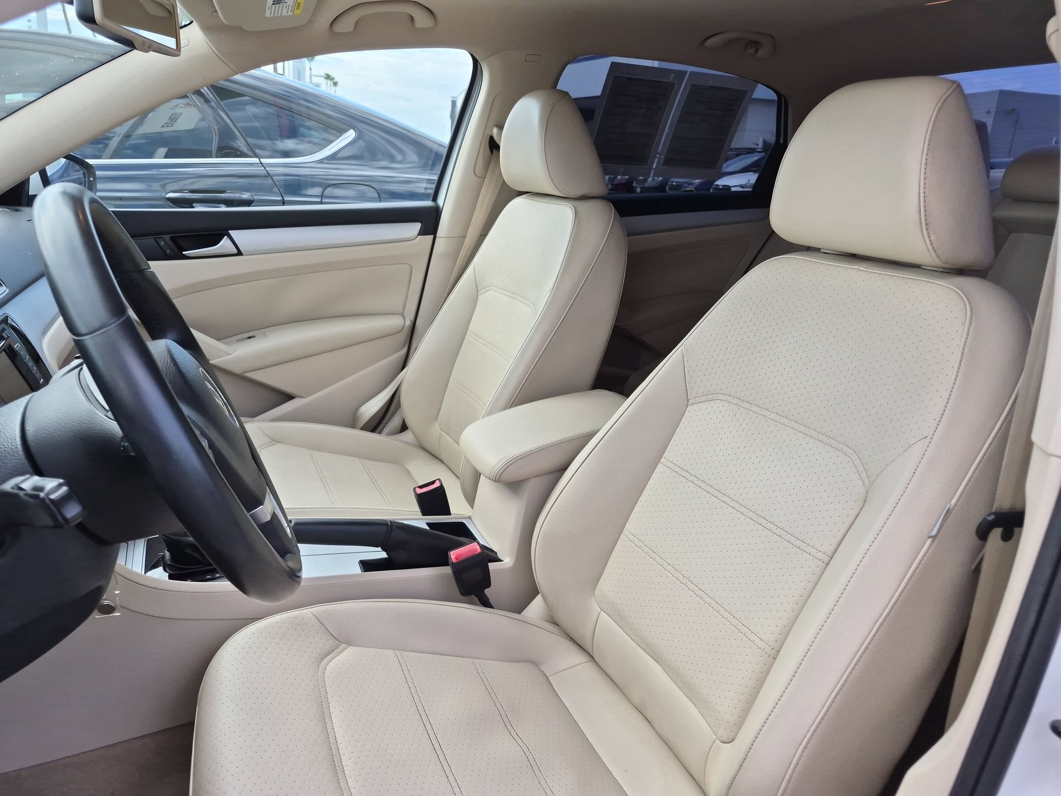 Used 2012 Volkswagen Passat 2.5 SE FWD image 13
