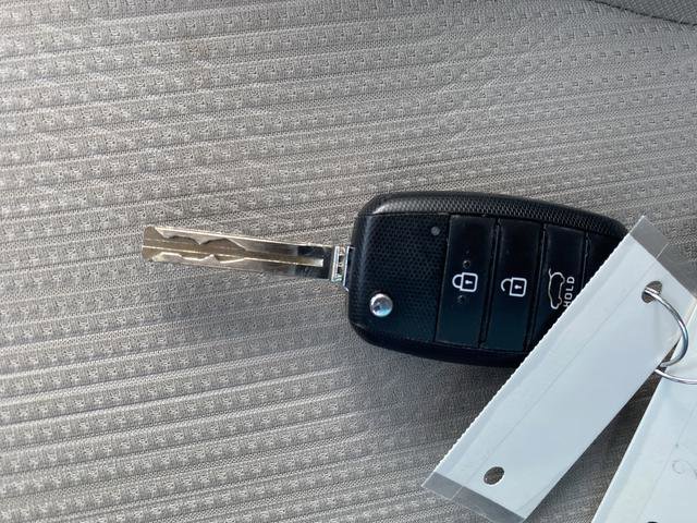 Used 2019 Kia Sedona L FWD image 26