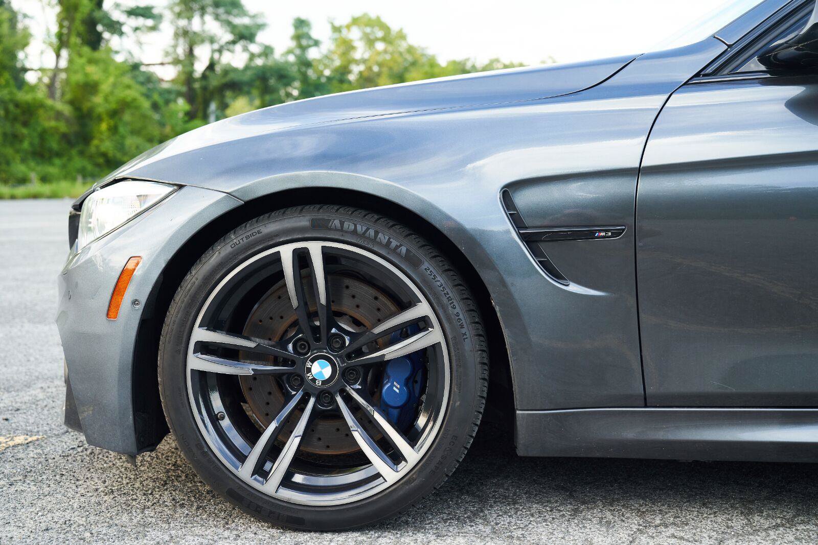 Used 2017 BMW M3 RWD image 43