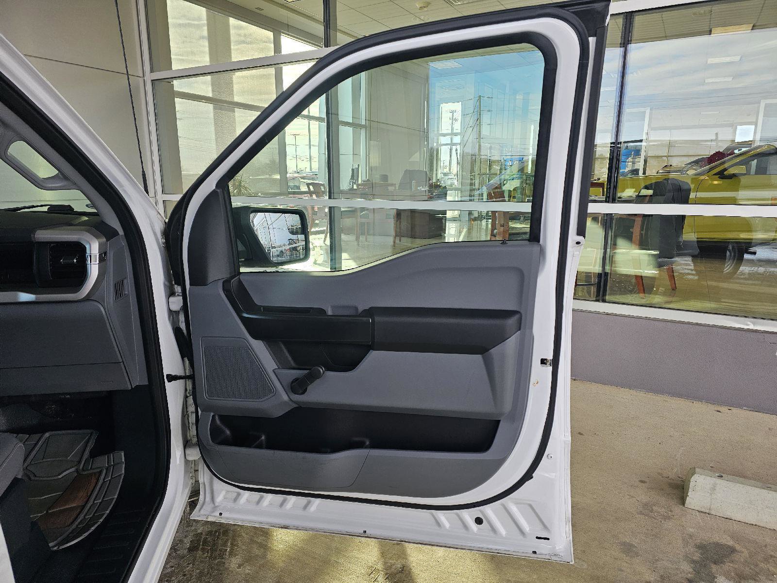 Used 2022 Ford F150 XL image 11