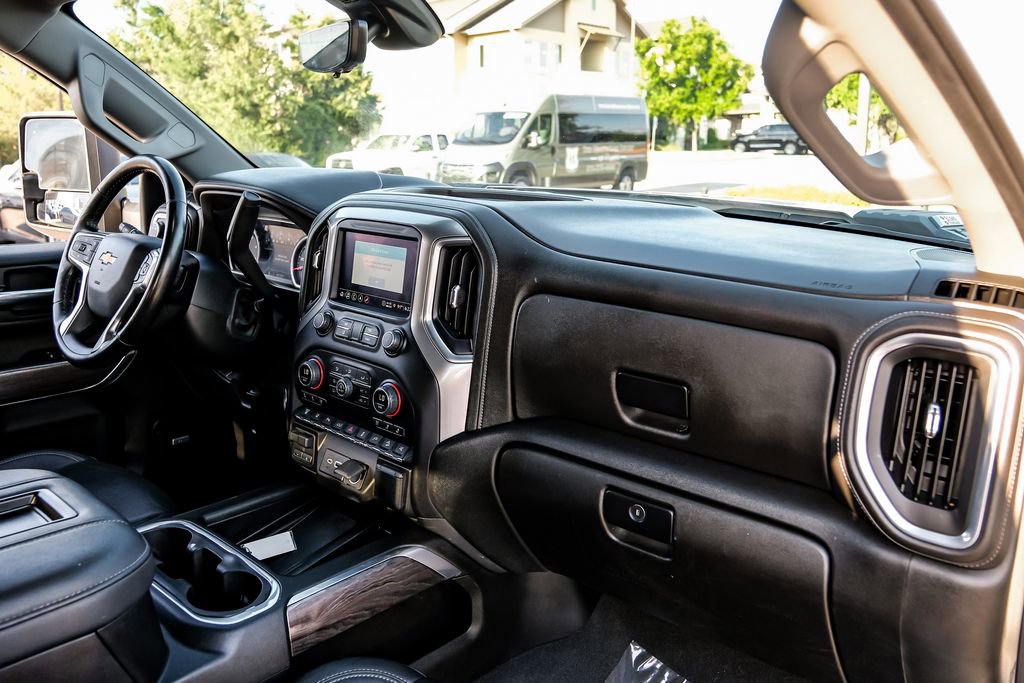 Used 2022 Chevrolet Silverado 3500 LTZ w/ Z71 Chrome Sport Edition AWD/4WD image 10
