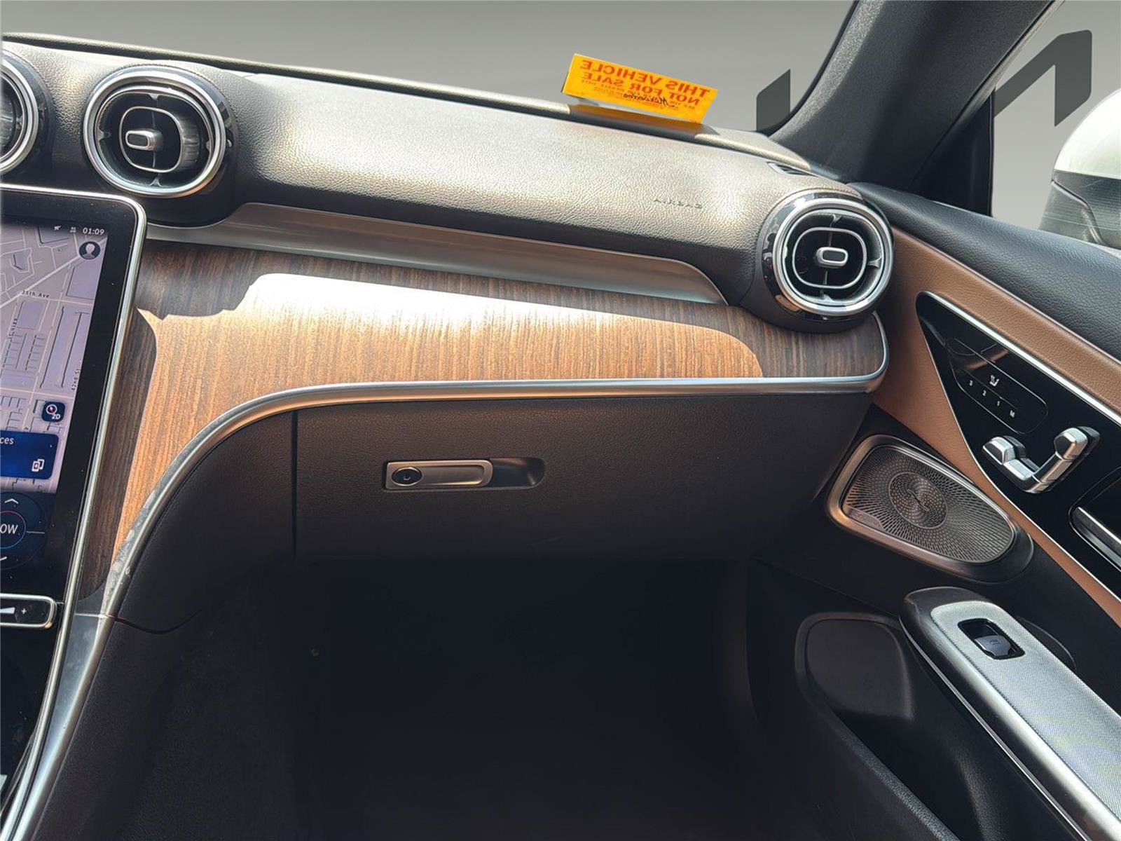 Used 2025 Mercedes-Benz CLE 300 4MATIC Coupe image 14