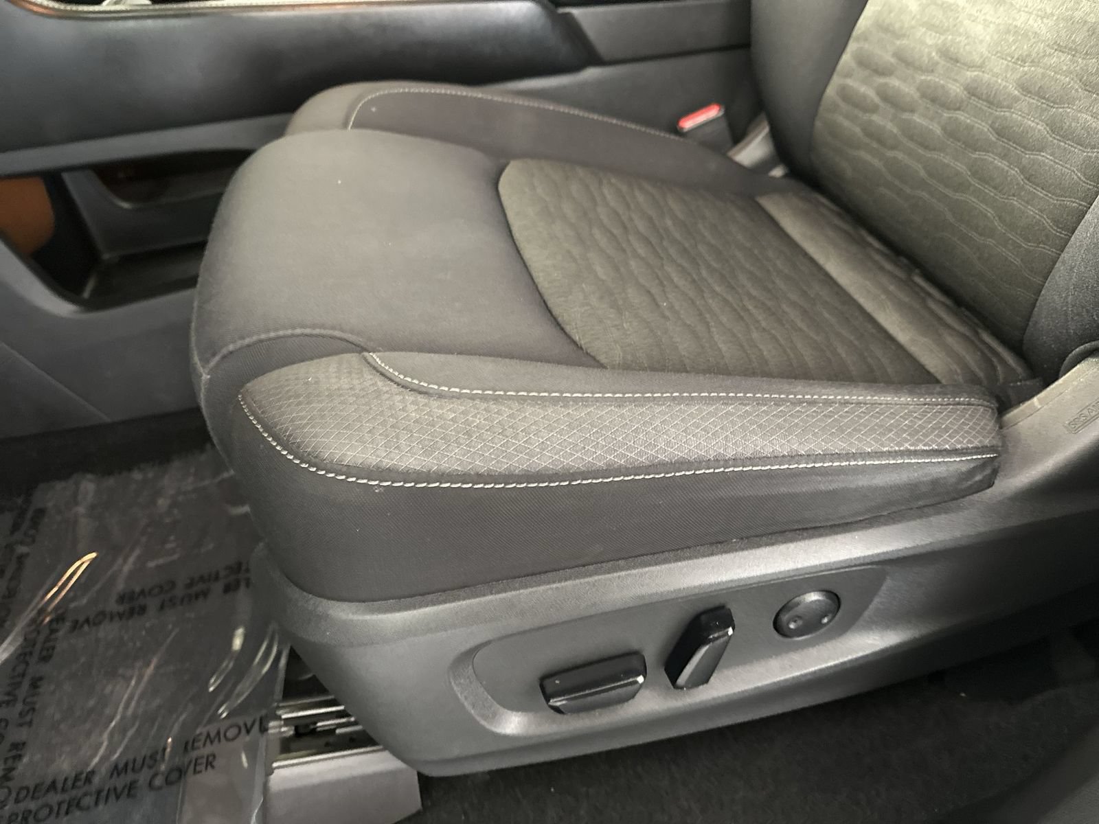 Certified 2022 Nissan Pathfinder SV FWD image 12