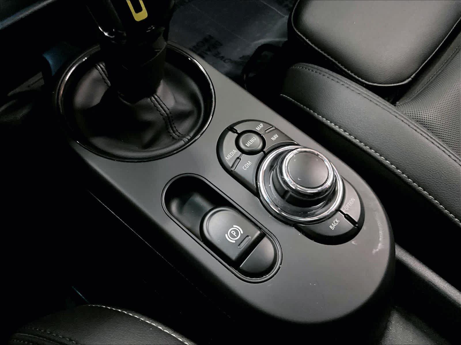 Used 2024 MINI Cooper SE FWD image 37