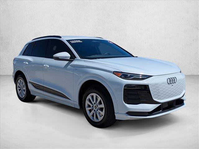 Used 2025 Audi Q6 e-tron Premium RWD image 3
