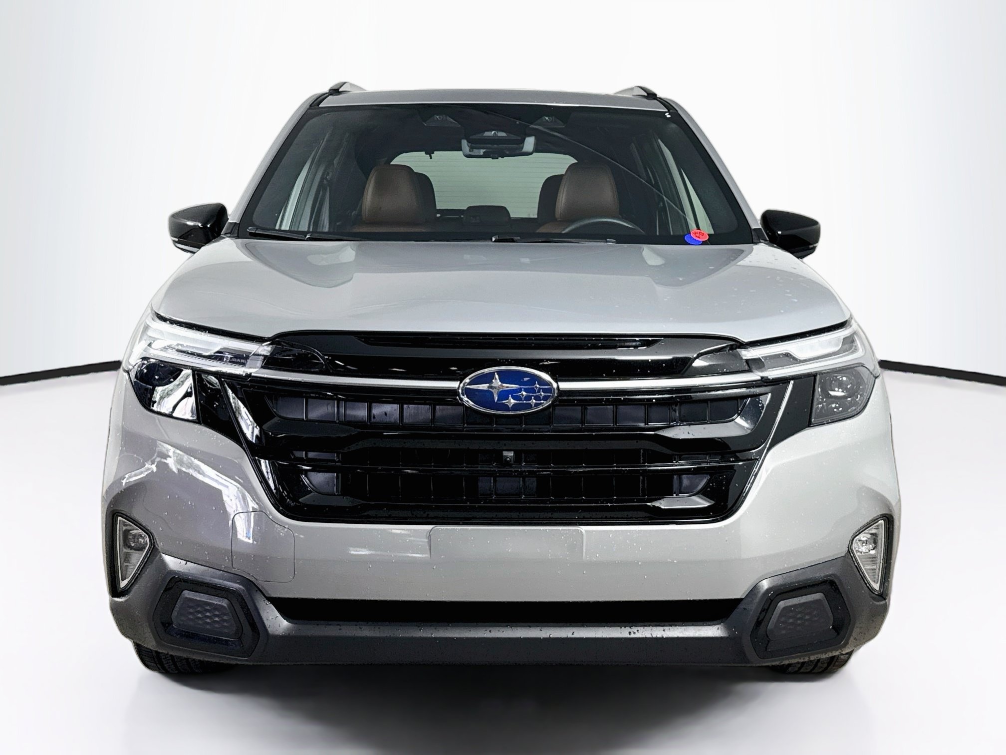 Used 2025 Subaru Forester Touring w/ Popular Package - Touring AWD/4WD image 3