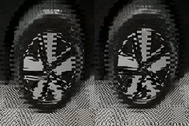 New 2026 Hyundai Ioniq 9 SEL w/ Tow & Go Package image 27