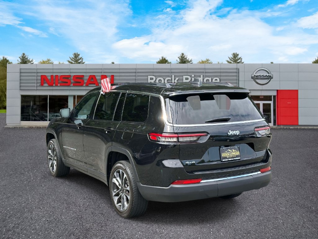 Used 2025 Jeep Grand Cherokee L Laredo AWD/4WD image 4