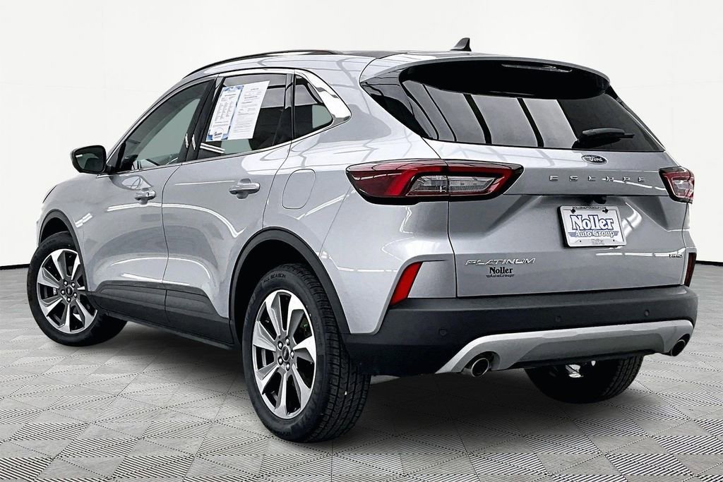 Used 2023 Ford Escape Platinum image 13