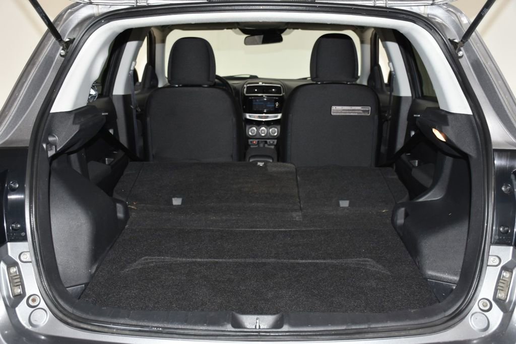 Used 2015 Mitsubishi Outlander Sport SE FWD image 29