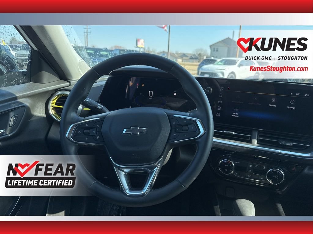 Used 2024 Chevrolet Trax ACTIV w/ Driver Confidence Package image 41