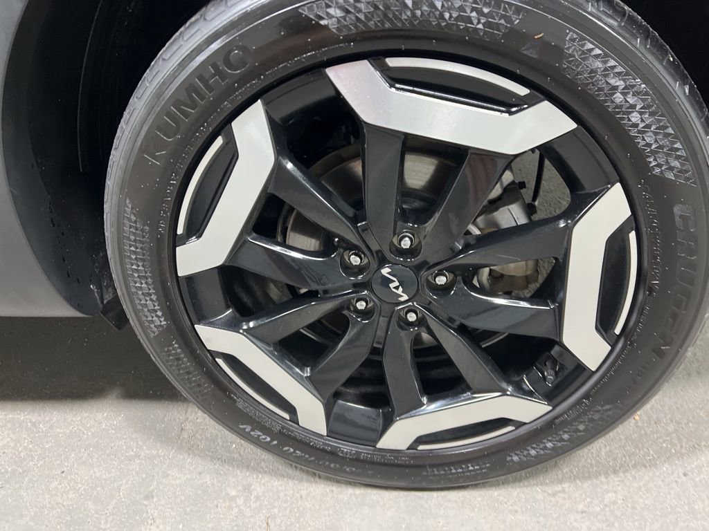 Used 2025 Kia Telluride S image 41