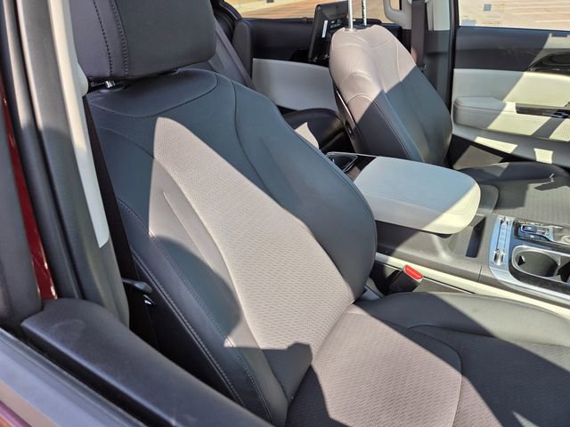 Used 2024 Kia Carnival SX Prestige FWD image 40