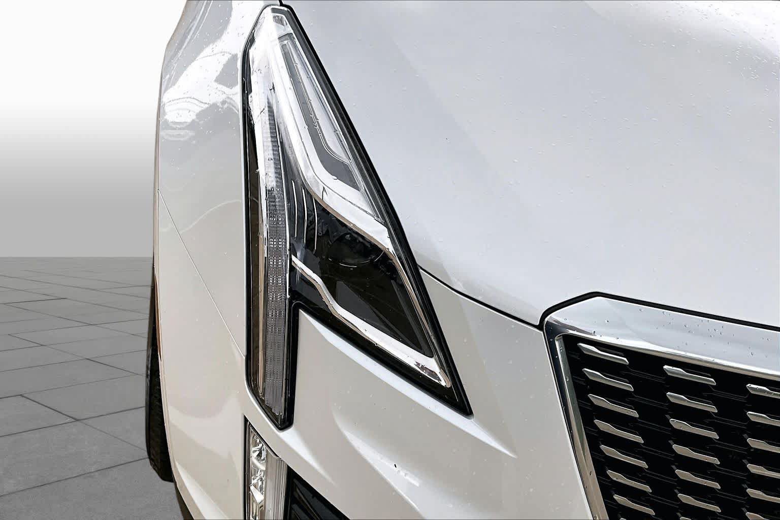 Used 2023 Cadillac XT5 Premium Luxury FWD image 28