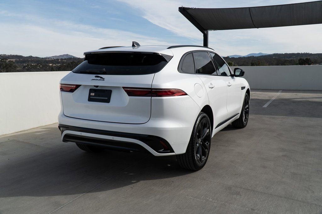 Used 2025 Jaguar F-PACE R-Dynamic S AWD/4WD image 6
