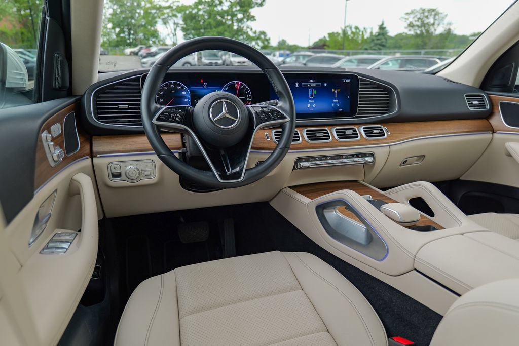 Used 2025 Mercedes-Benz GLE 450e 4MATIC image 41