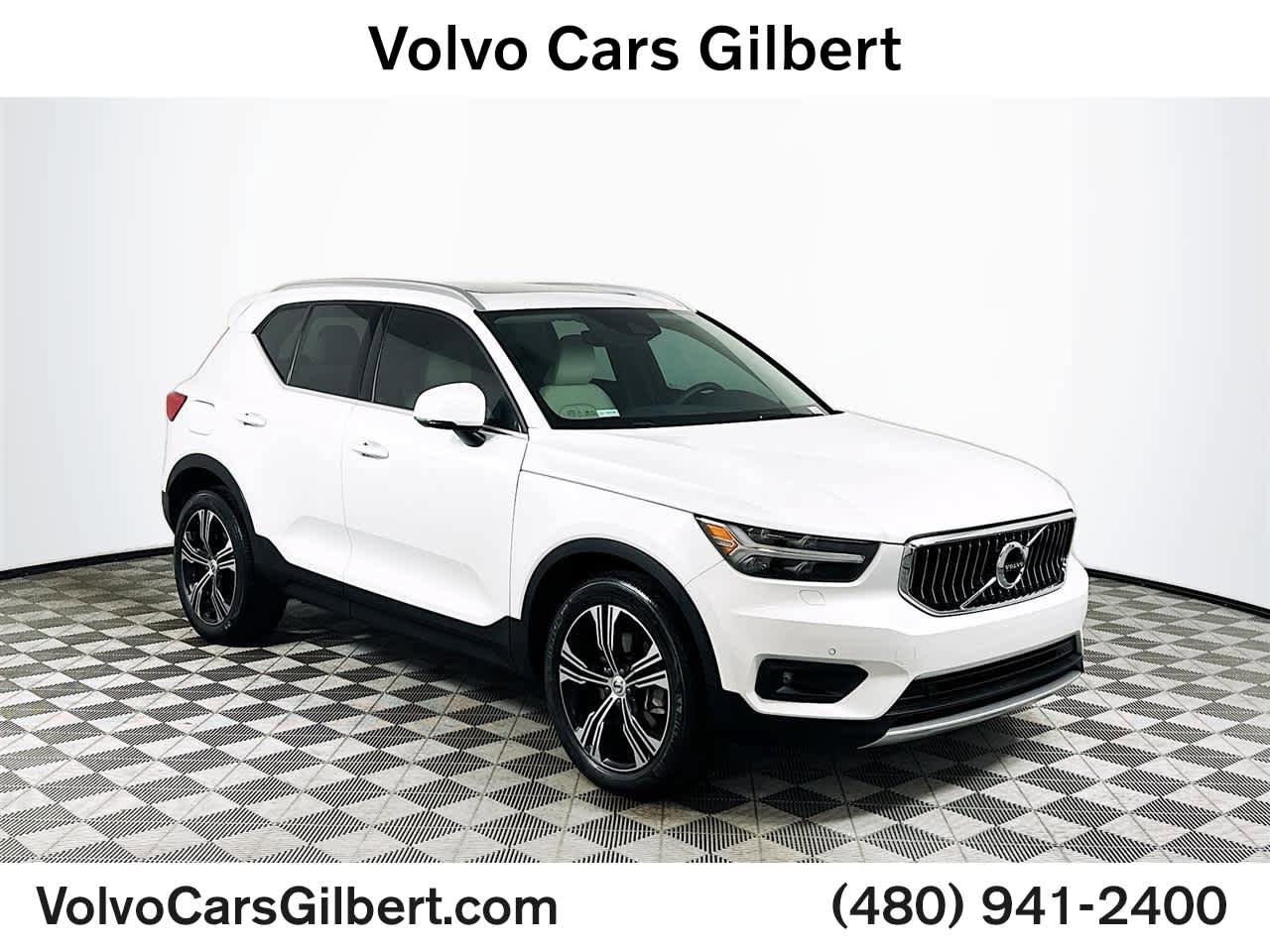 Used 2022 Volvo XC40 T4 Inscription w/ Climate Package