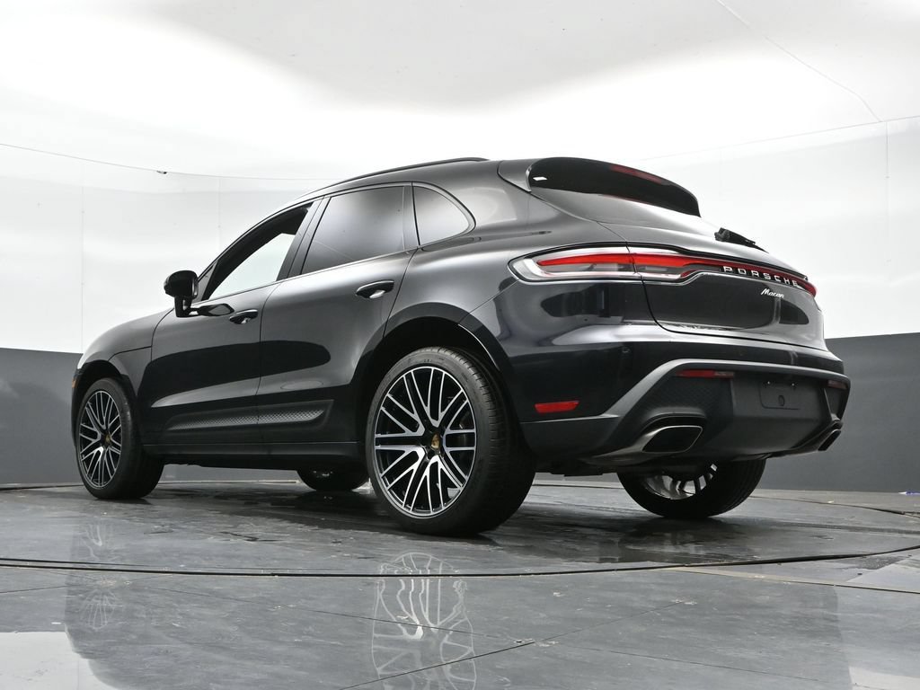 Used 2022 Porsche Macan AWD/4WD image 47