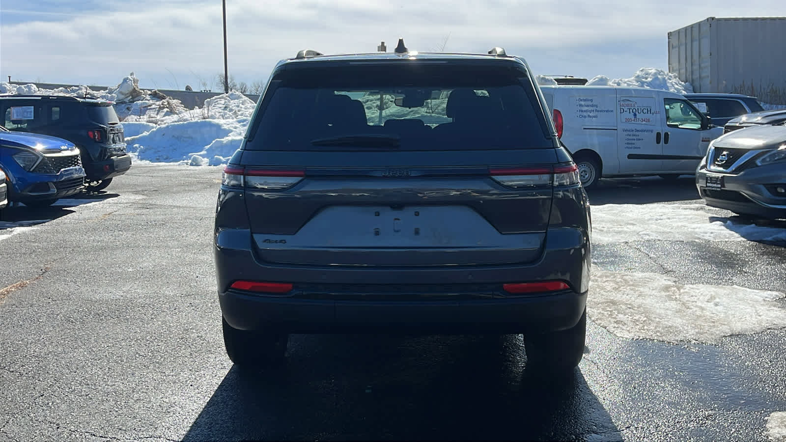 Used 2023 Jeep Grand Cherokee Altitude image 5