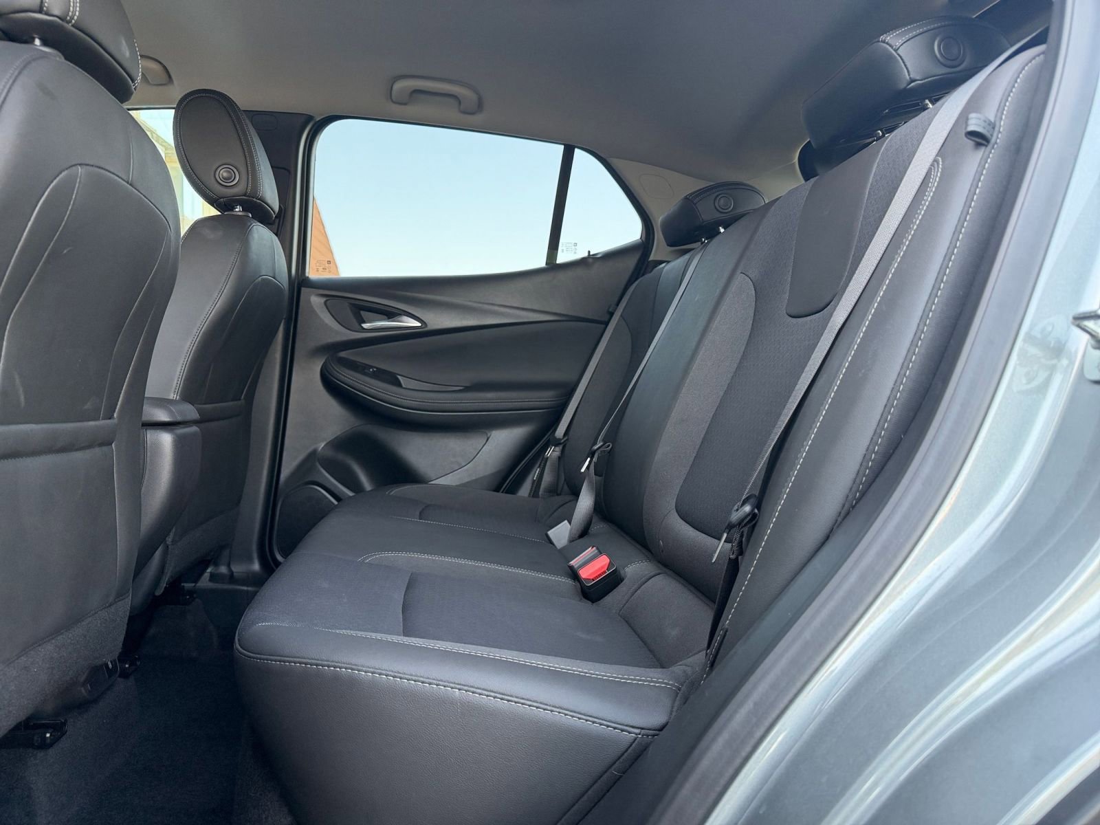 Used 2025 Buick Encore GX Preferred image 24