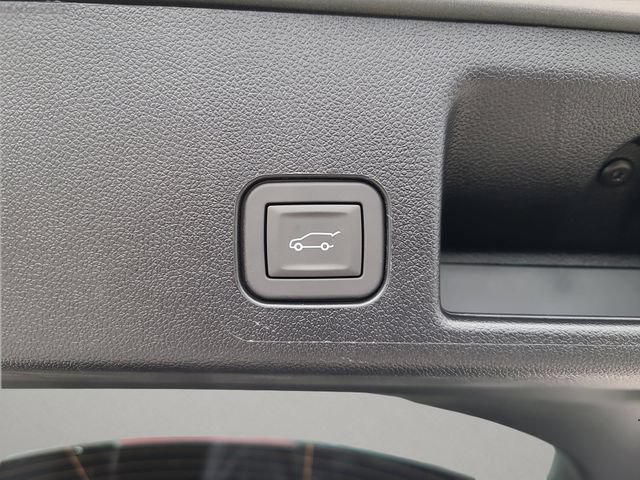 New 2026 Chevrolet Equinox EV LT w/ LPO, Blackout Package FWD image 23