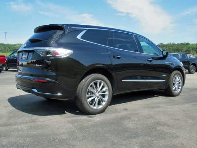 Used 2024 Buick Enclave Avenir w/ Avenir Technology Package image 15