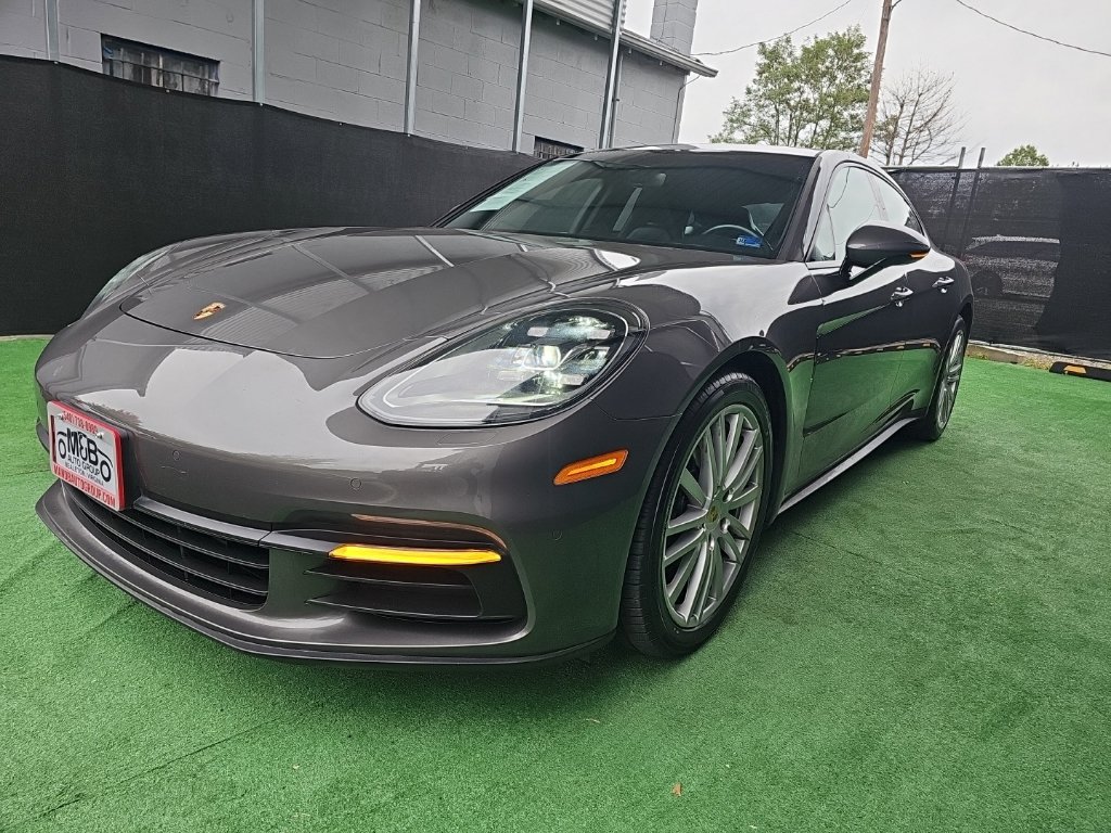 Used 2018 Porsche Panamera 4 AWD/4WD image 7