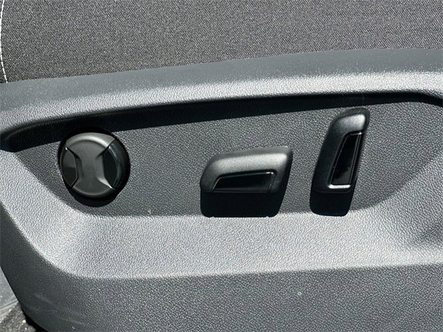 New 2025 Volkswagen Atlas SE image 35