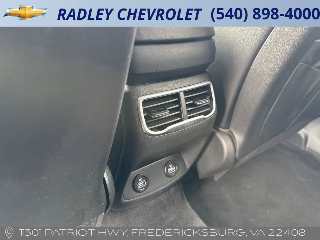 Used 2023 Hyundai Santa Fe SEL w/ Premium Package FWD image 13
