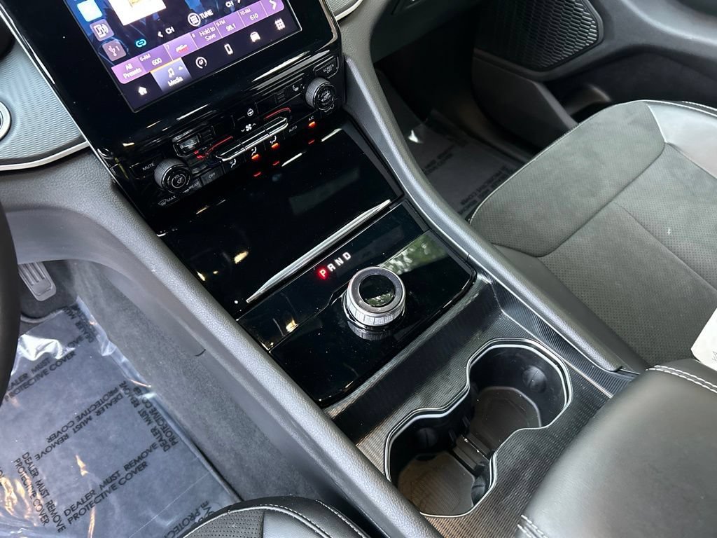 New 2025 Jeep Grand Cherokee L Laredo AWD/4WD image 19